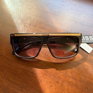 New KISS Oversized Retro Square Flat Top Hip Hop Sunglasses Black & Gold